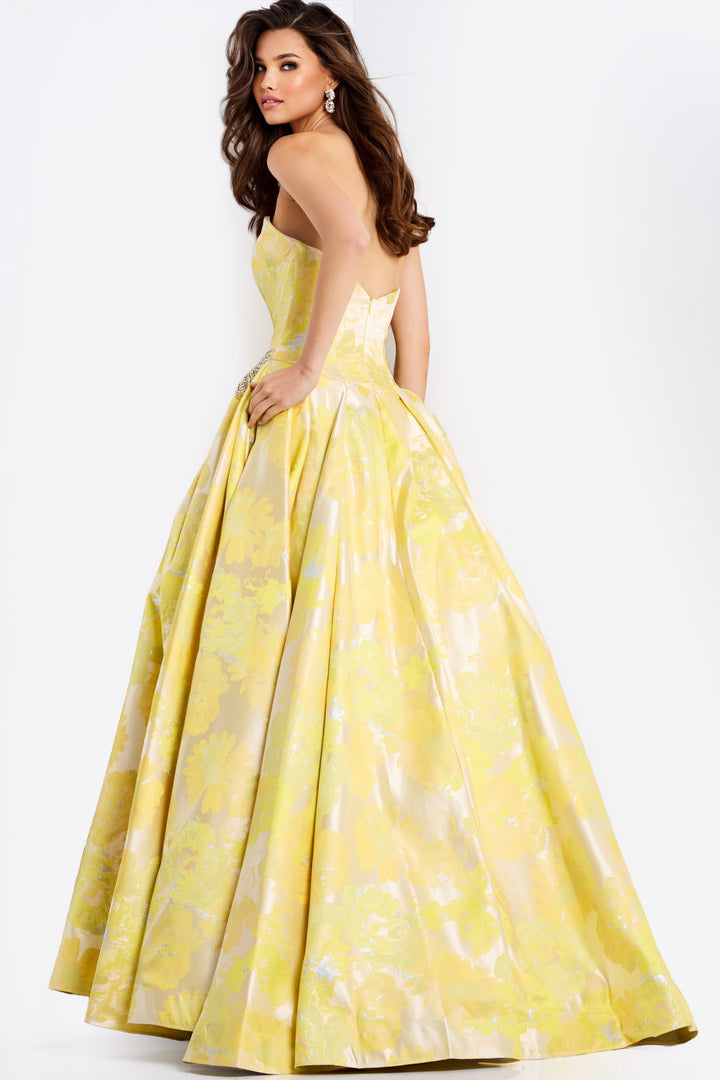Jovani 49502 Evening Gown With Sweetheart Neckline