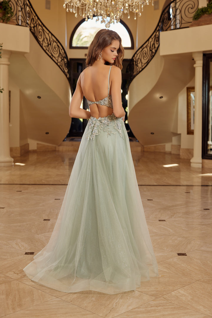 Nox Anabel G1787 A-Line prom dress with Sweetheart Neckline