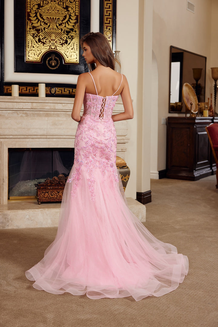 Nox Anabel H1874 trumpet prom dress with plunging sweetheart neckline