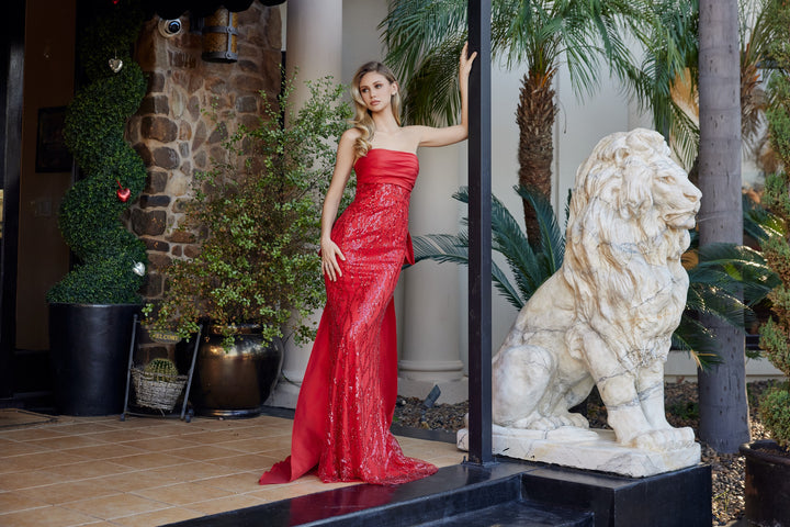 Nox Anabel Q1781 strapless prom dress with ruched taffeta bustline