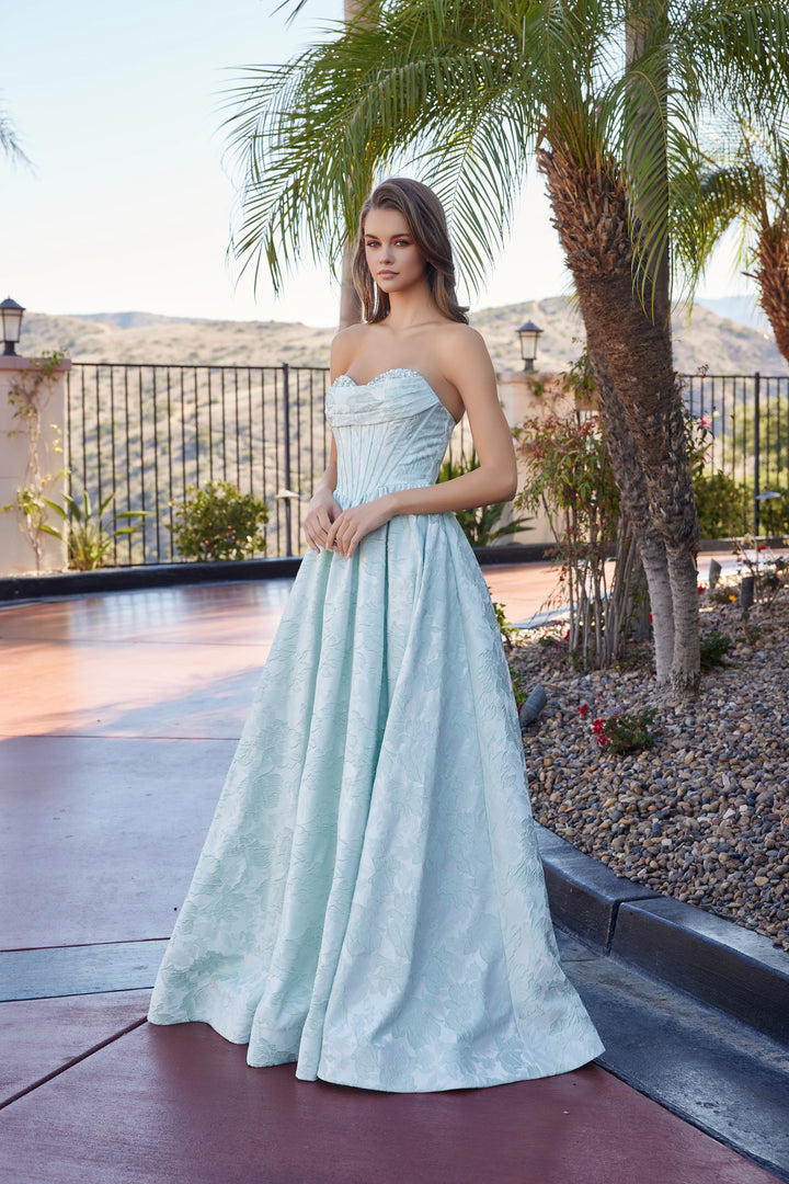 Nox Anabel T1912 long prom dress with sweetheart neckline