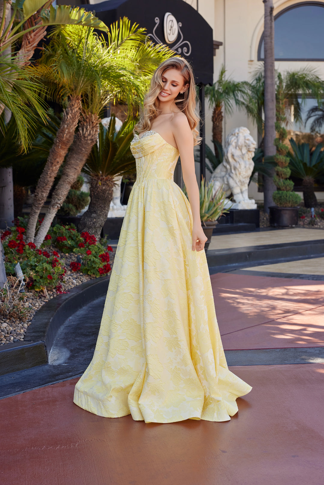 Nox Anabel T1912 long prom dress with sweetheart neckline